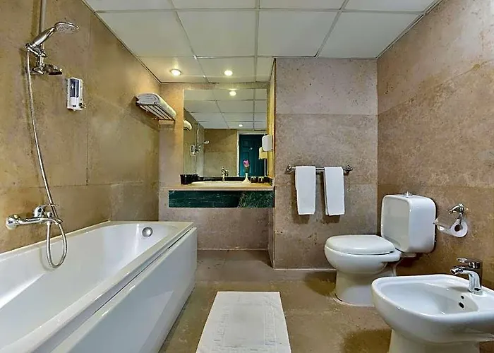 酒店 Hotelux Marina 3*